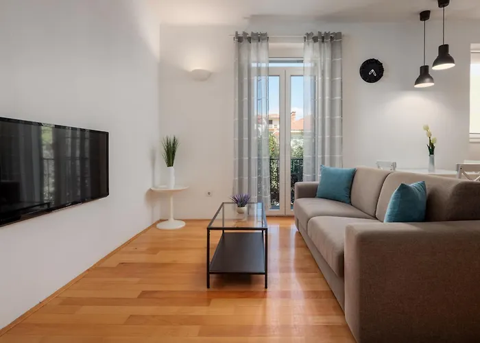 Lux Centre Apartmán *